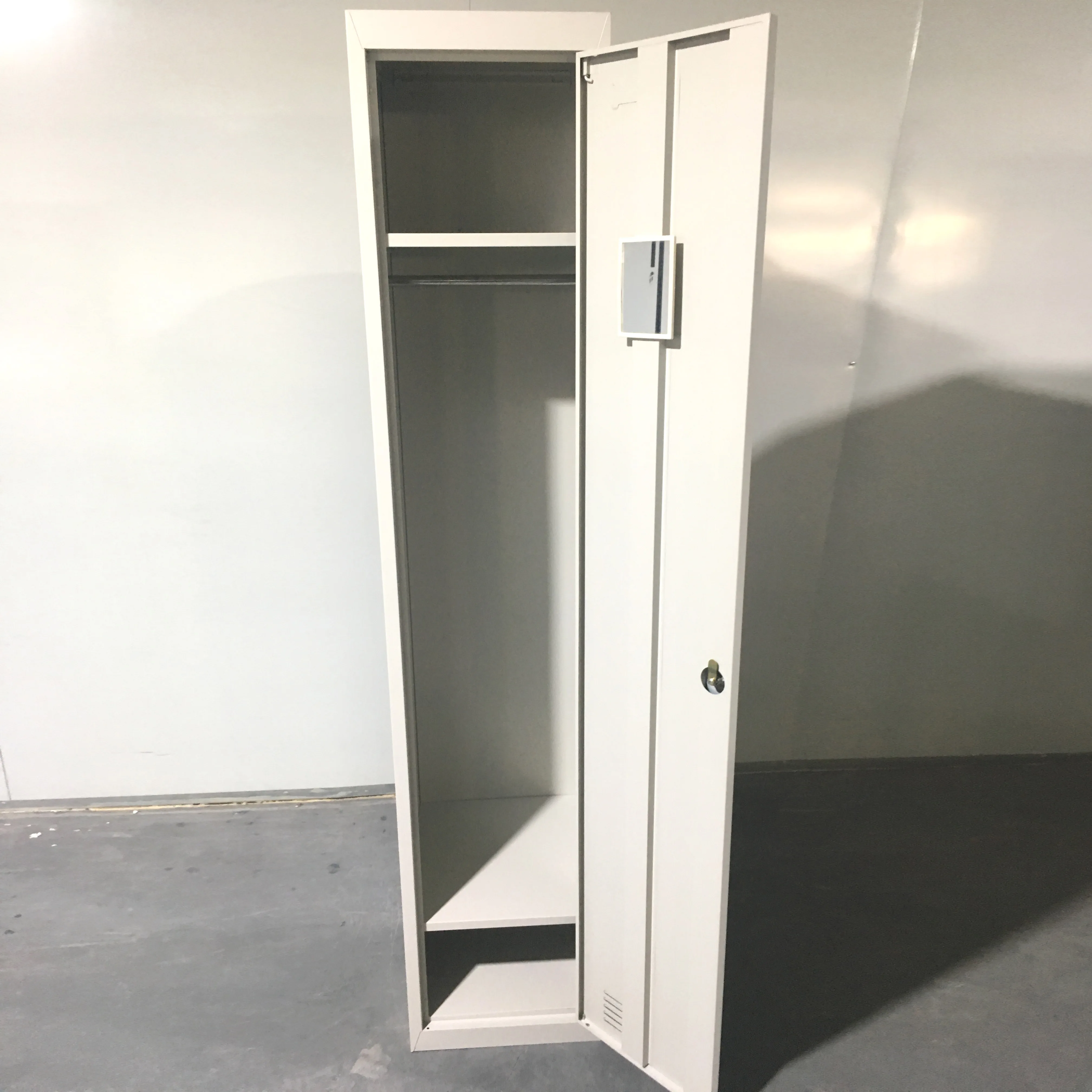 Поставка от производителя, высокое качество, недорогой высокий тонкий металлический шкафчик с дверью