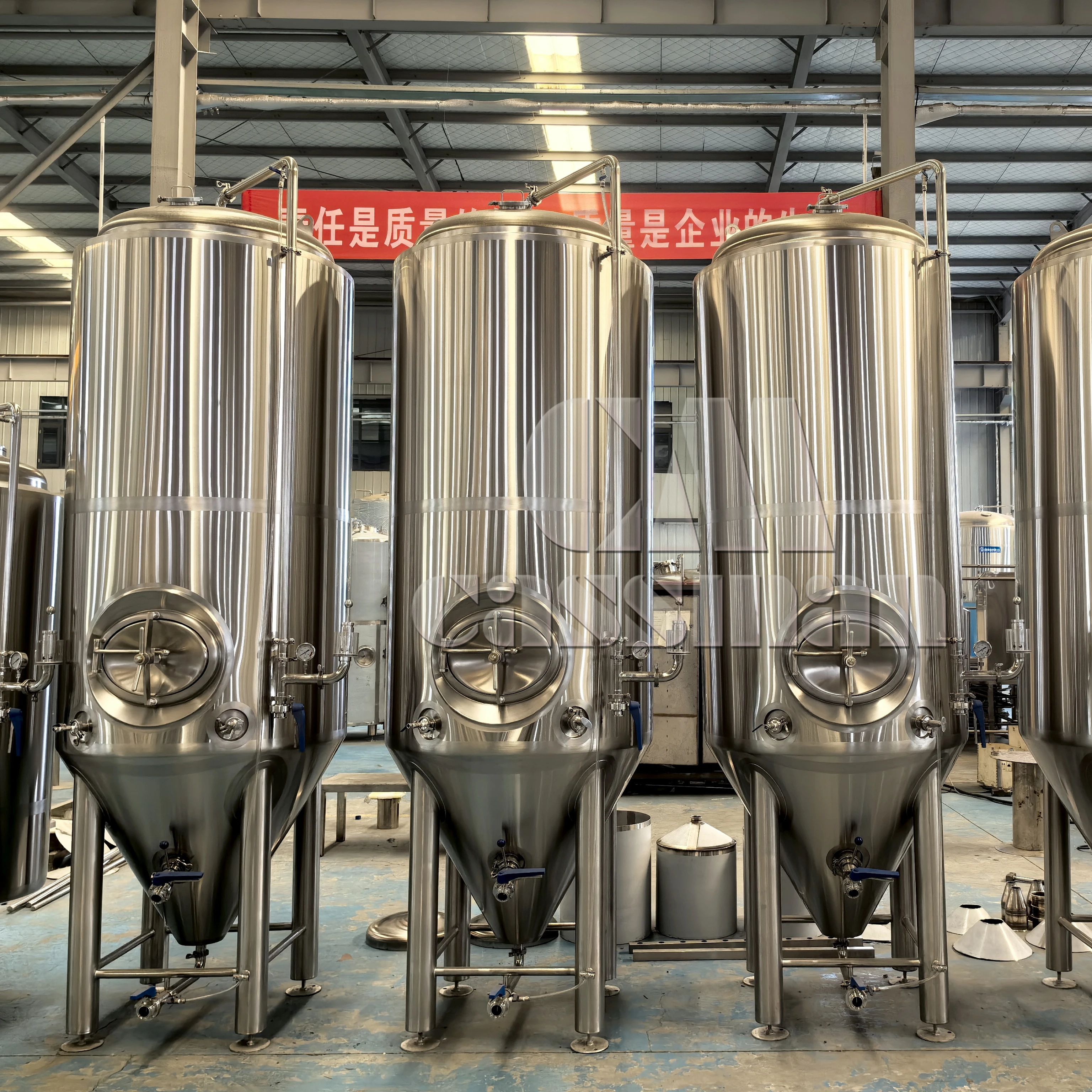 3T 4T 5T 10T Large Volume Slim and tall design Fermentation Tank Craft Beer Brewery Jacketed Conical Fermenter