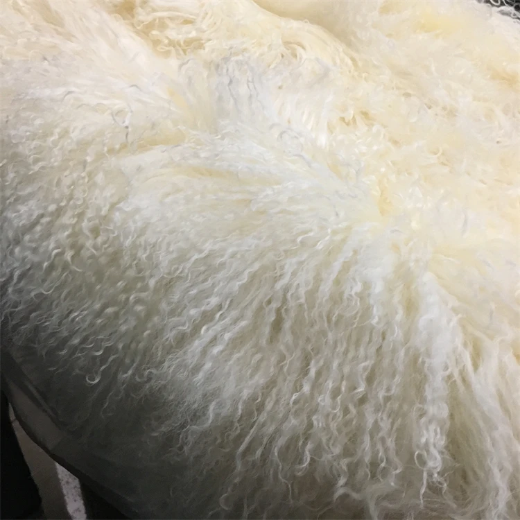 natural white beige Tibetan Sheepskin Lamb Floor Fur Rug