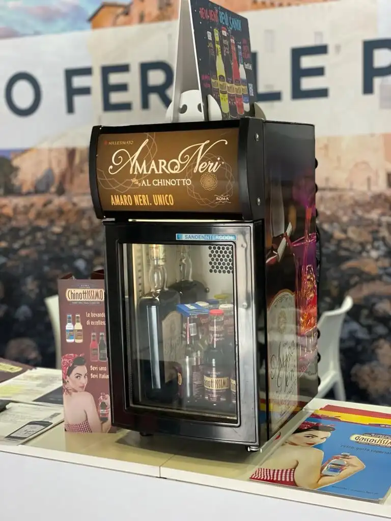 Итальянского бренда limonissimo темно 250 мл свежий жаждоутоляющих холодной натуральные энергетические лимонада гидратации газированные напитки сока