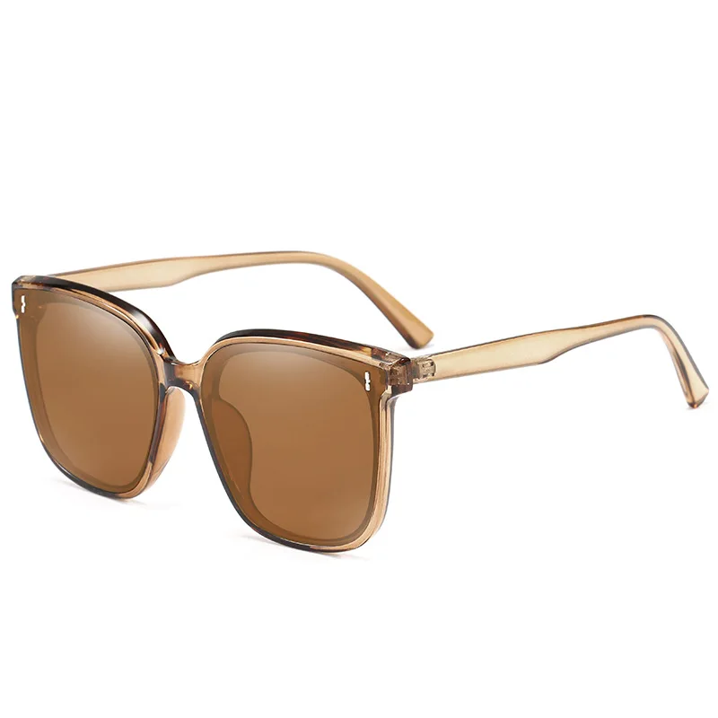 
Korean version of the trend of the sam of sunglasses outdoor UV fashion glasses frame men and women the sa 