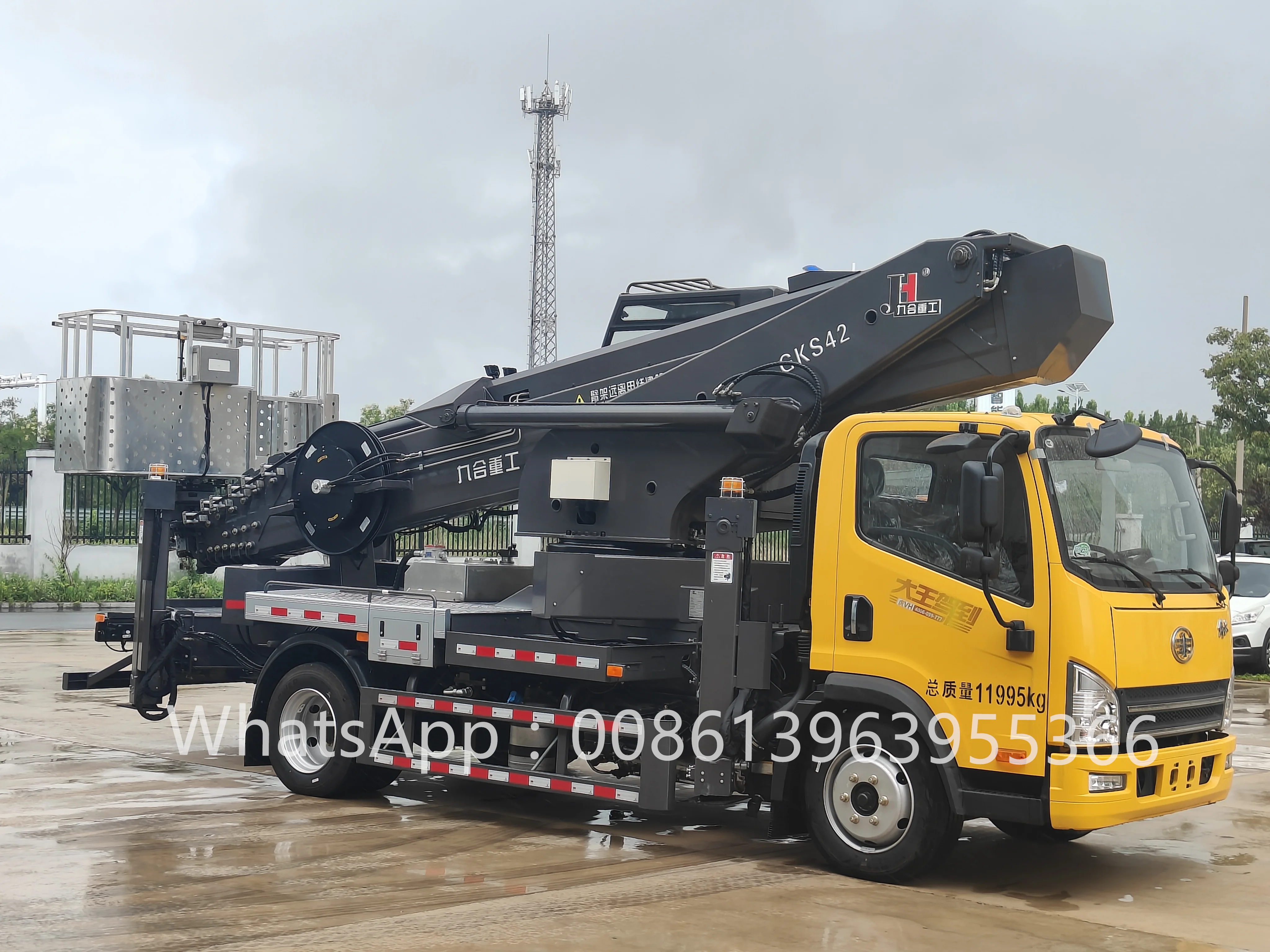 SINOTRUK FOTON FAW Chassis JIUHE 25m 29m 33m 38m 45m HOWO overhead working truck high altitude work vehicle Aerial Work Truck