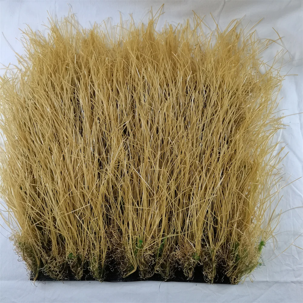 Free sample Fireproof Plastic artificial synthetic Thatch For Roofing And Garden