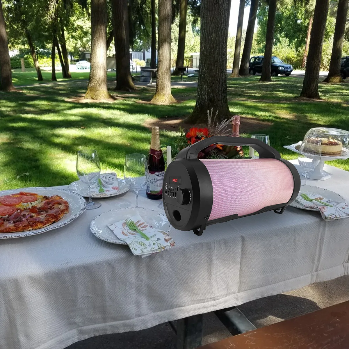 Fashion portable 4-inch LED colorful wireless Bluetooth speaker high power high sound quality multi-function speaker