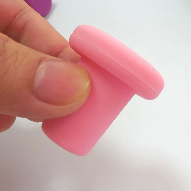 Custom Logo Reusable Food Grade  Silicone Wine Bottle Stopper for Home Hotel Bar