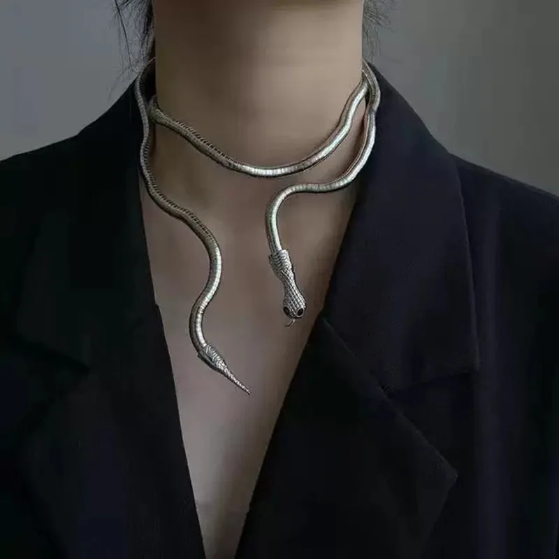 Luxury Exaggerated Snake Shaped Sliver Necklace Shiny Zircon Gold Plated Copper Necklace Women Sexy Party Designer Jewelry