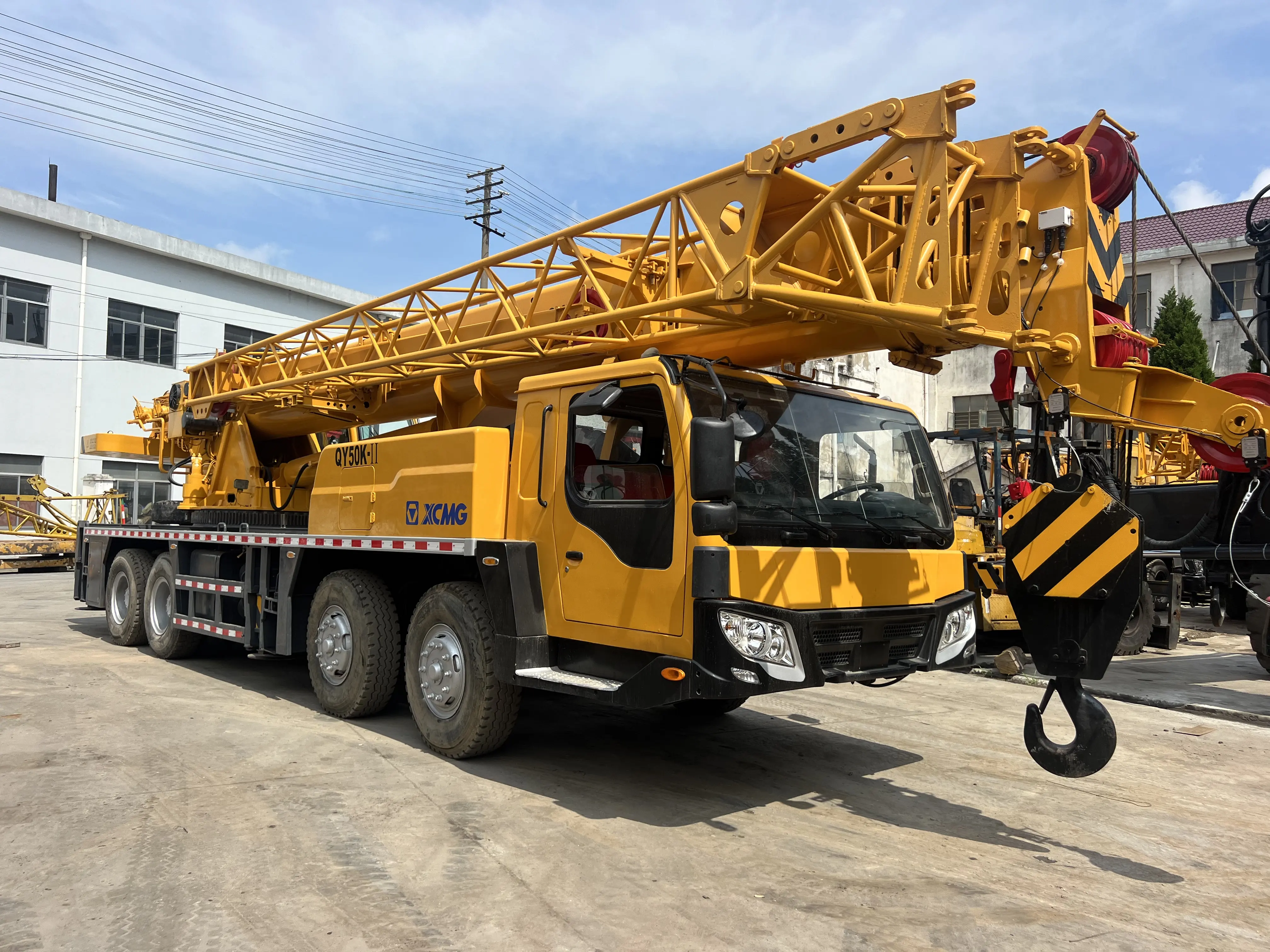 Shanghai source direct supply, QY50K 50 tons of used car cranes, peak performance, super low price, rush to buy the boom