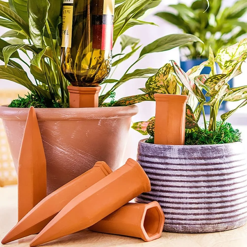 Wholesale Plant Watering Spikes Terracotta Self Watering Planters Automatic Plant Waterer Self Irrigation Watering Systern