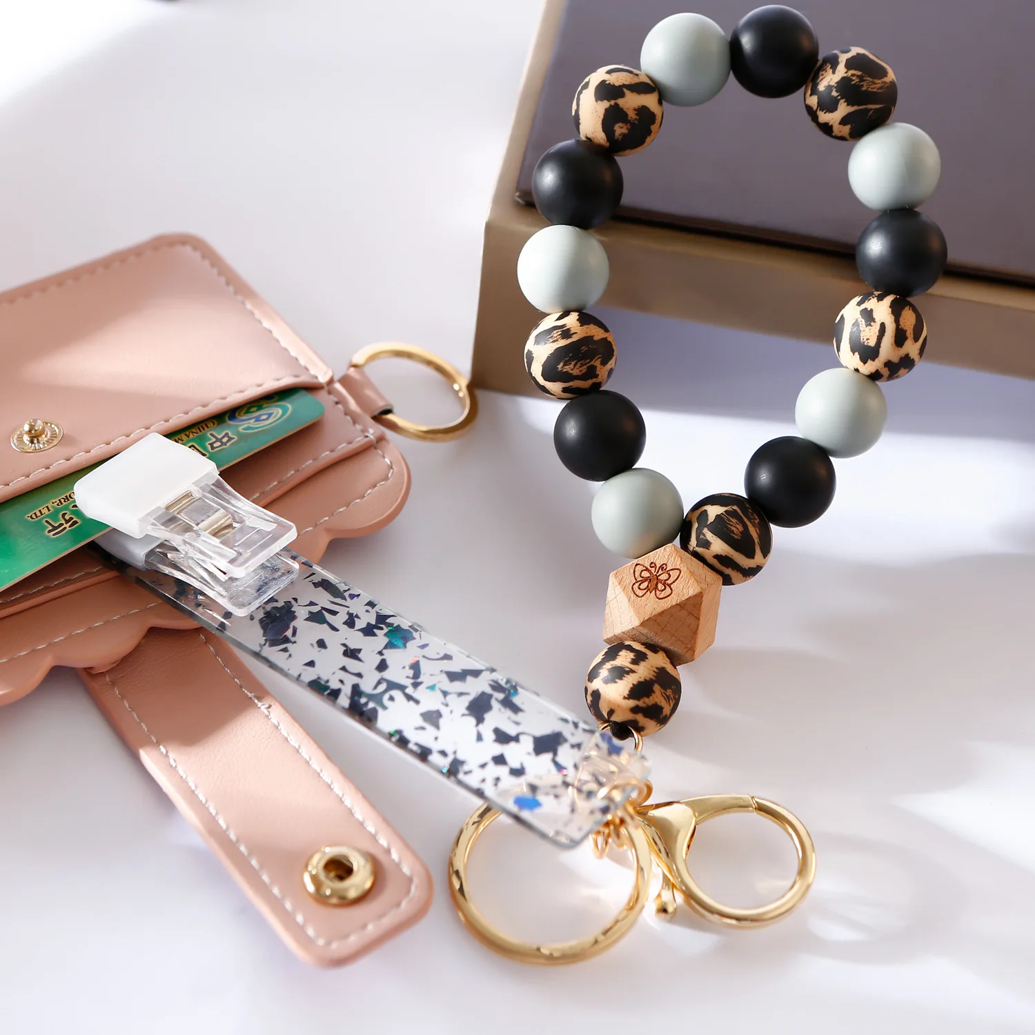 keyring ATM Non-contact Card Extractor Long Nail Card Picker Keychain Silicone Bead Bracelet Credit Card Grabber Keychain