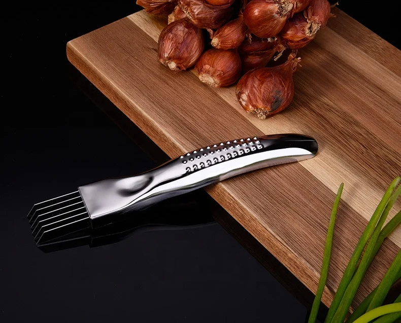 Wholesale Garlic Slicer Kitchen Accessories Tool Stainless Steel Onion Knife Shredded Cutter