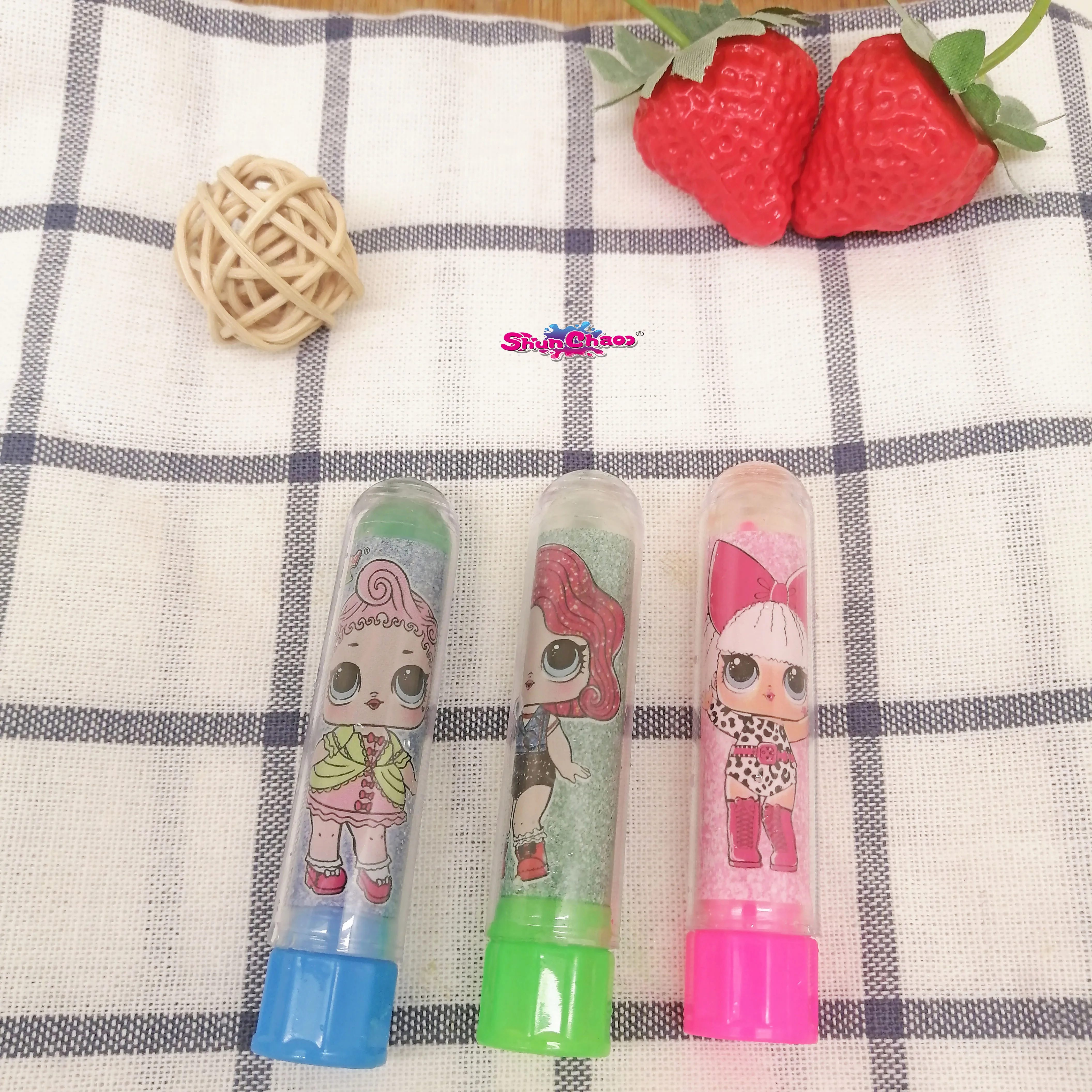 OEM High Pigment Quality Lollipop Lip Gloss  Lipstick Shape Fruit Flavor Turn Candy