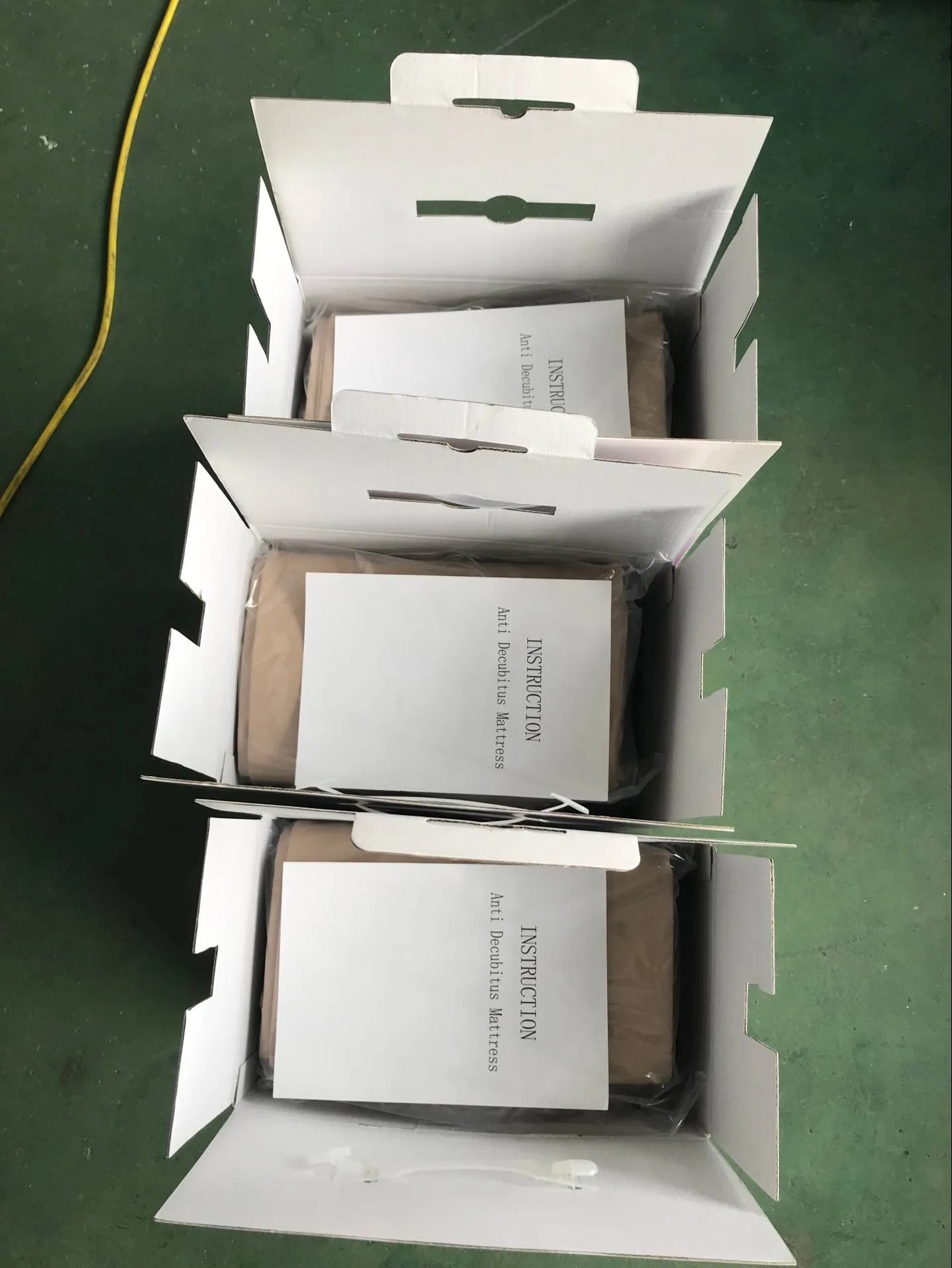 BT-AK006 Cheap Air bubble anti decubitus medical bed mattress cheap patient waterproof mattress and bed price