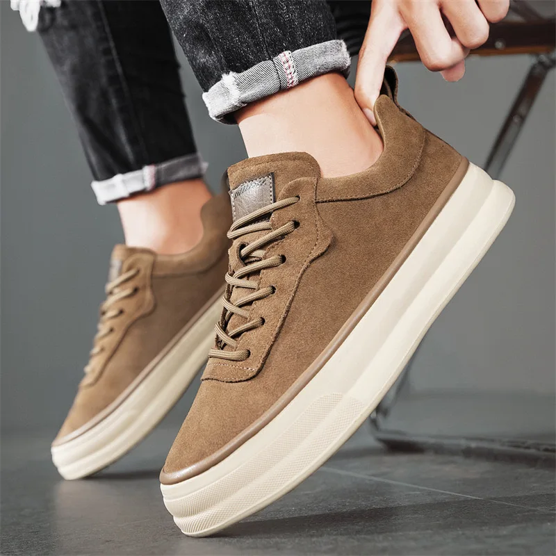 Factory Wholesale Custom Canvas Trendy Shoes Men Thick Soled  Fashion Walking Shoes Boys New Designs Sports Shoes