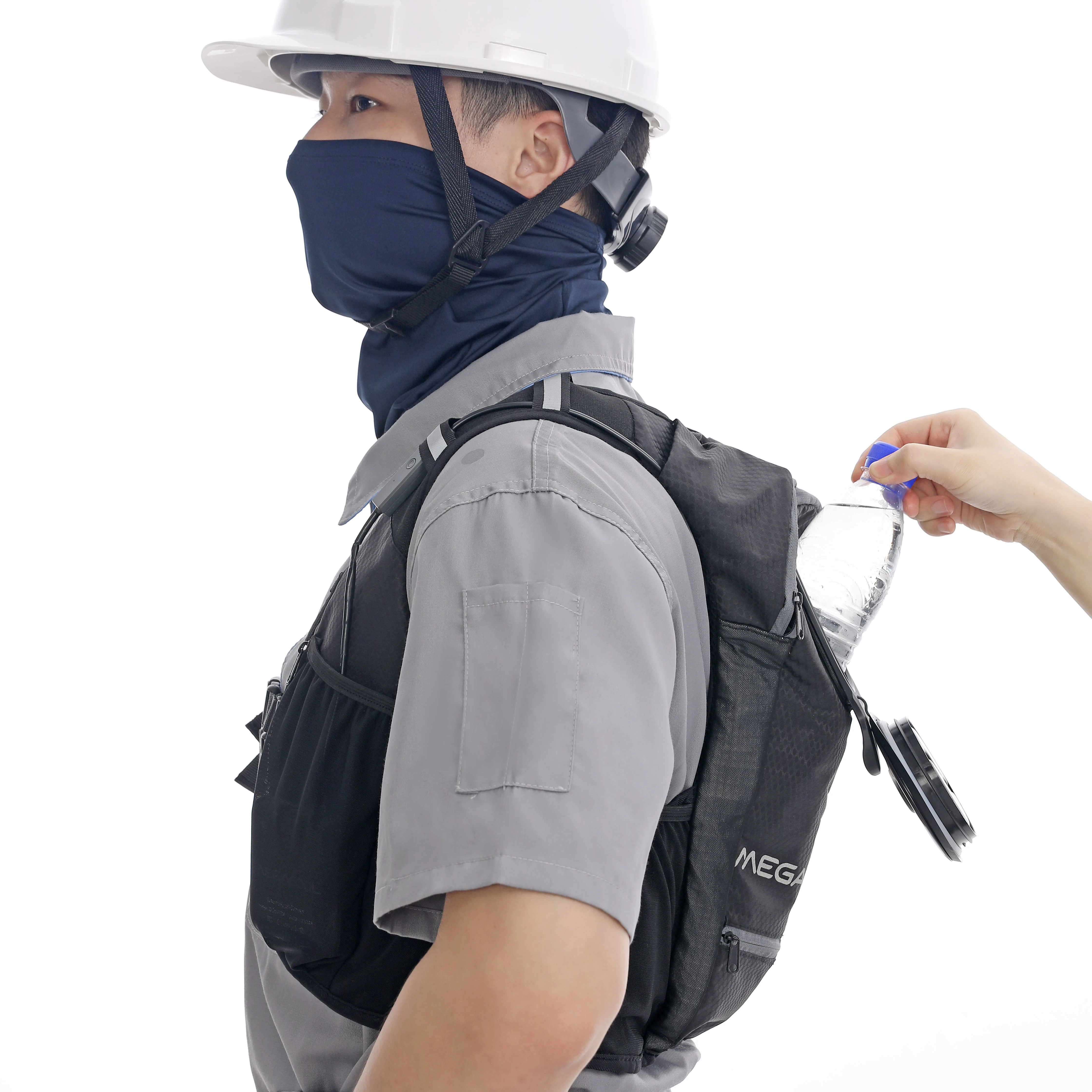 Ice Relaxing Health Water Circulating OEM Cooling Vest Cooling Clothes For Outdoors Workers Building Sport Not sold to Japan