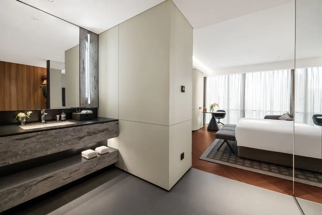 Deluxe King Size Room Hotel Furniture Modern Luxury Design America Design Hotel Complete Bed Room Furniture Bedroom Sets