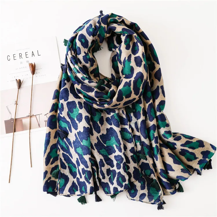 Classical Fashion Cotton Leopard Print Scarfs for Women Stylish Shawl Long Foulard Hijab Scarf with Tassel