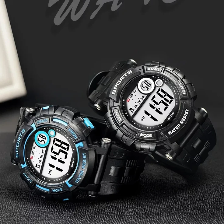 China Cheap Waterproof Sport Digital Watch Give Away 20 Piece Wooden Jigsaw Puzzles Kids Educational Toys for Children Gift Set