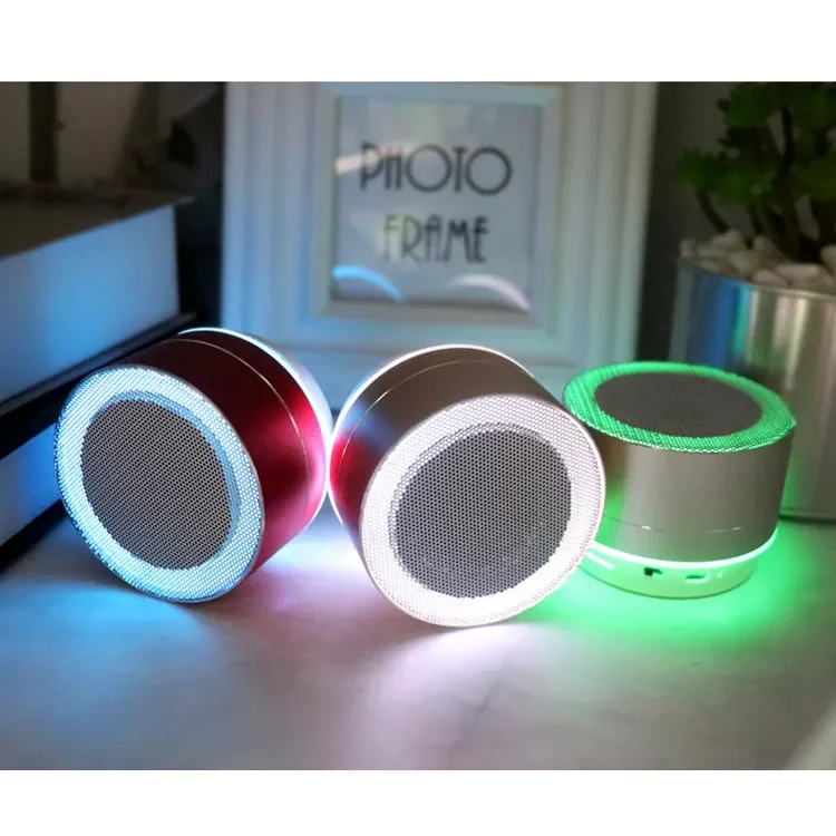 2022 трендовые продукты портативный динамик дешевый A10 светодиодный Bluetooth с металлическим беспроводным