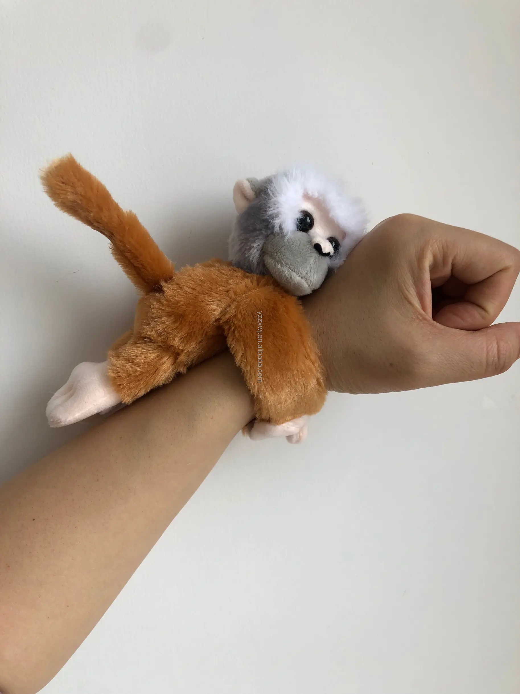 Huggers turtle Plush  Slap Bracelet Stuffed Animal  Kids Toys  8-9 inches Customeizd Plush monkey stuffed animal toys