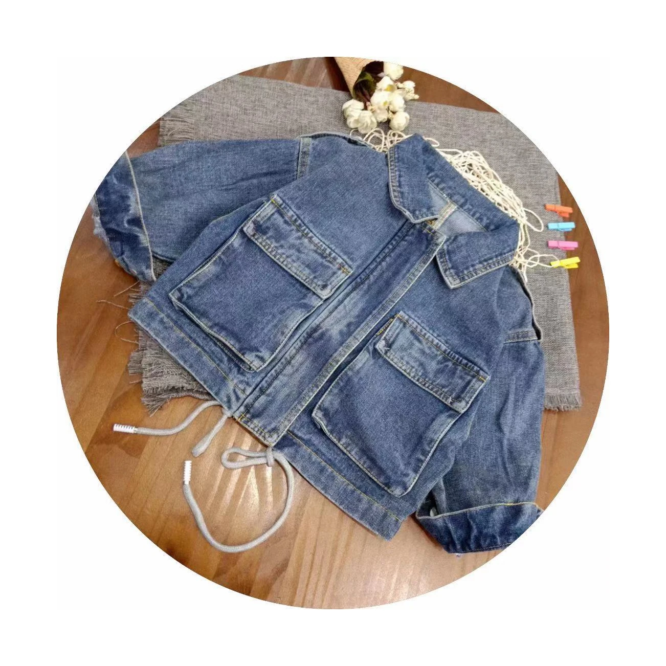 
High-quality Mickey Hot Rhinestone Girls Denim Jacket Casual handsome fashion girl denim jacket Girls denim jacket 