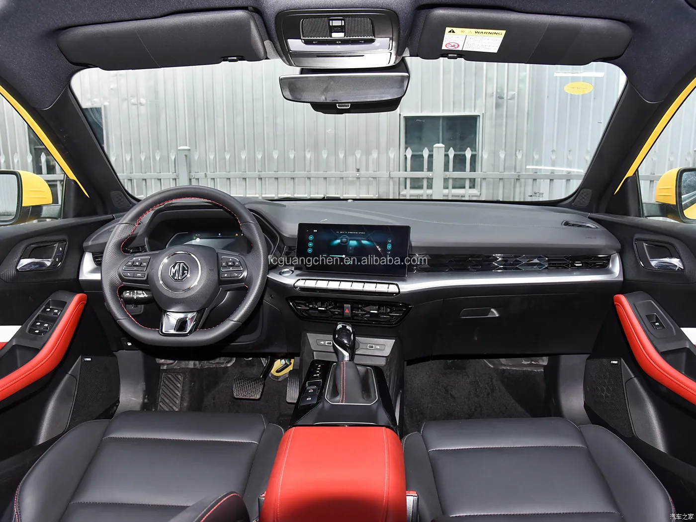 2025 MG5 300TGI Global Flagship Edition New Sedan Car 1.5T FWD DCT Left Steering Turbo Engine Electric Fuel China MG5 5