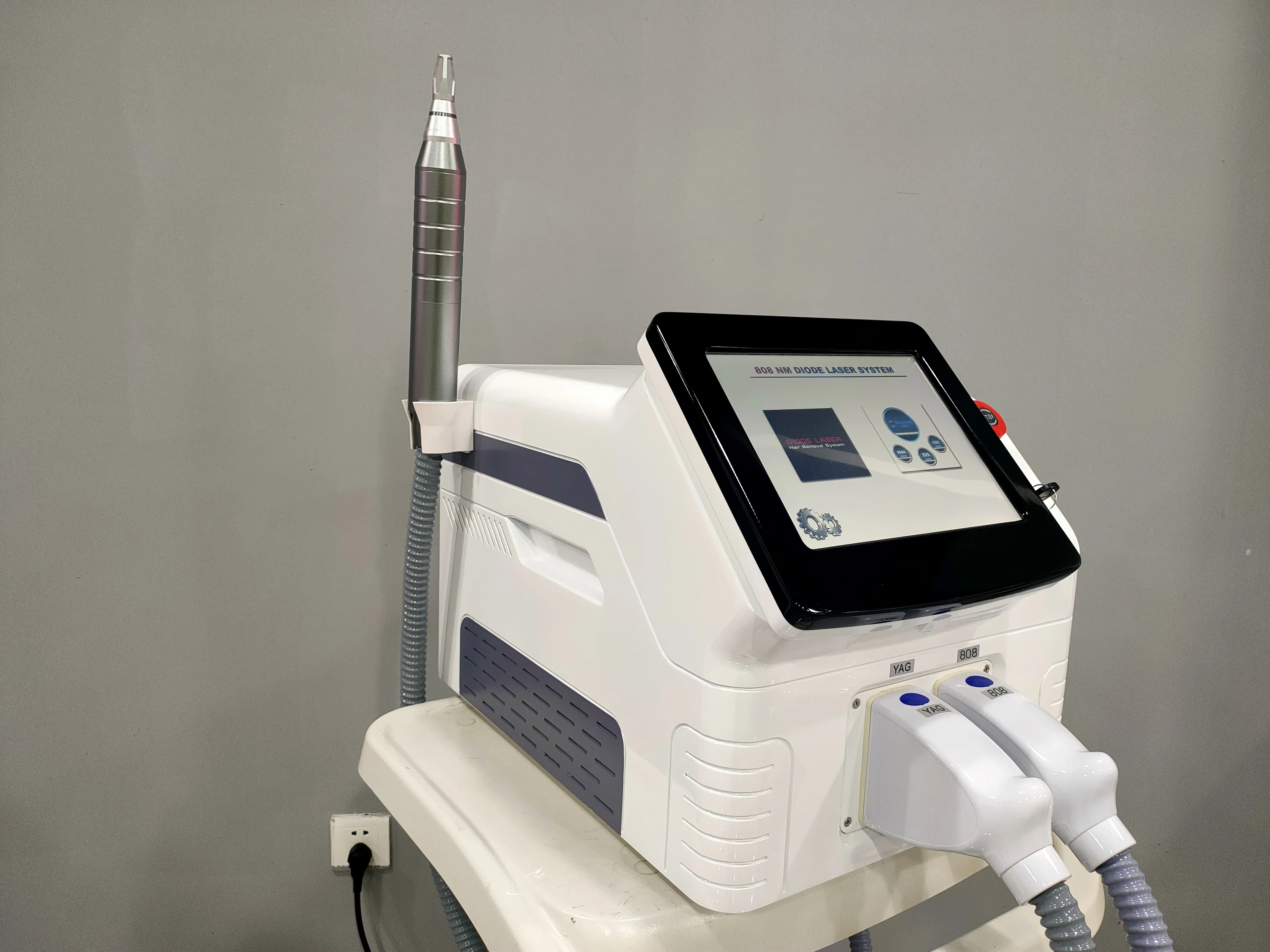 Low price 2 in 1 laser hair tatoo removal 808 diode laser and pico 2in1 pico laser korea