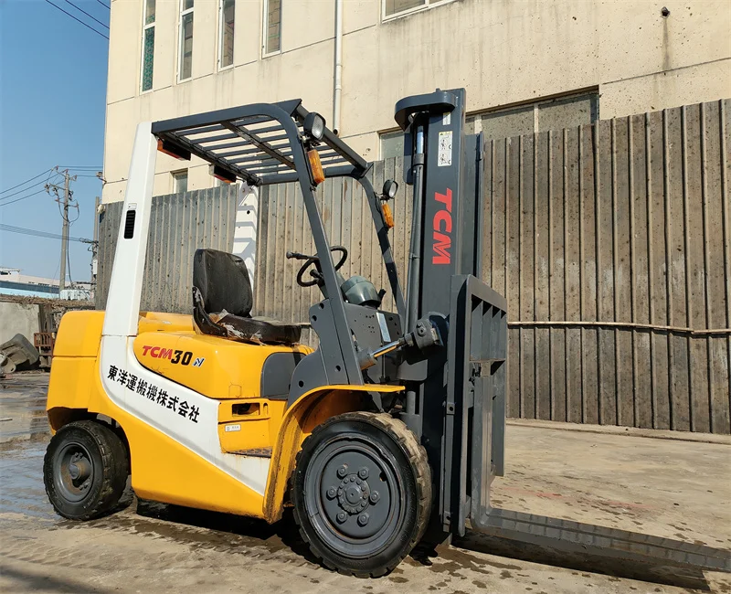 Japan made good quality TCM 3 ton FD30 used forklift with reliable engine