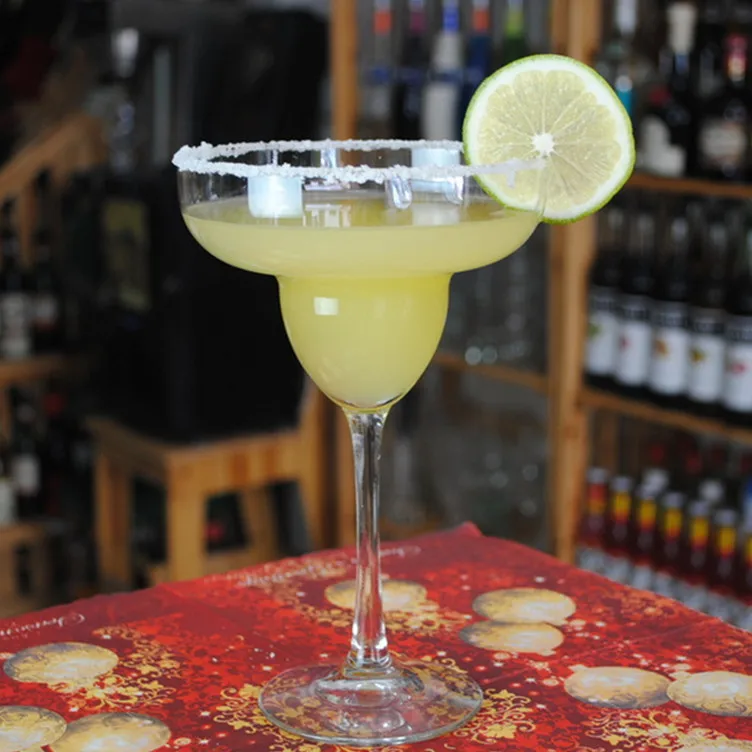 38 oz Cocktail Plastic Cups, Plastic Margarita Cocktail Glasses, Plastic Cocktail Cup With Stem