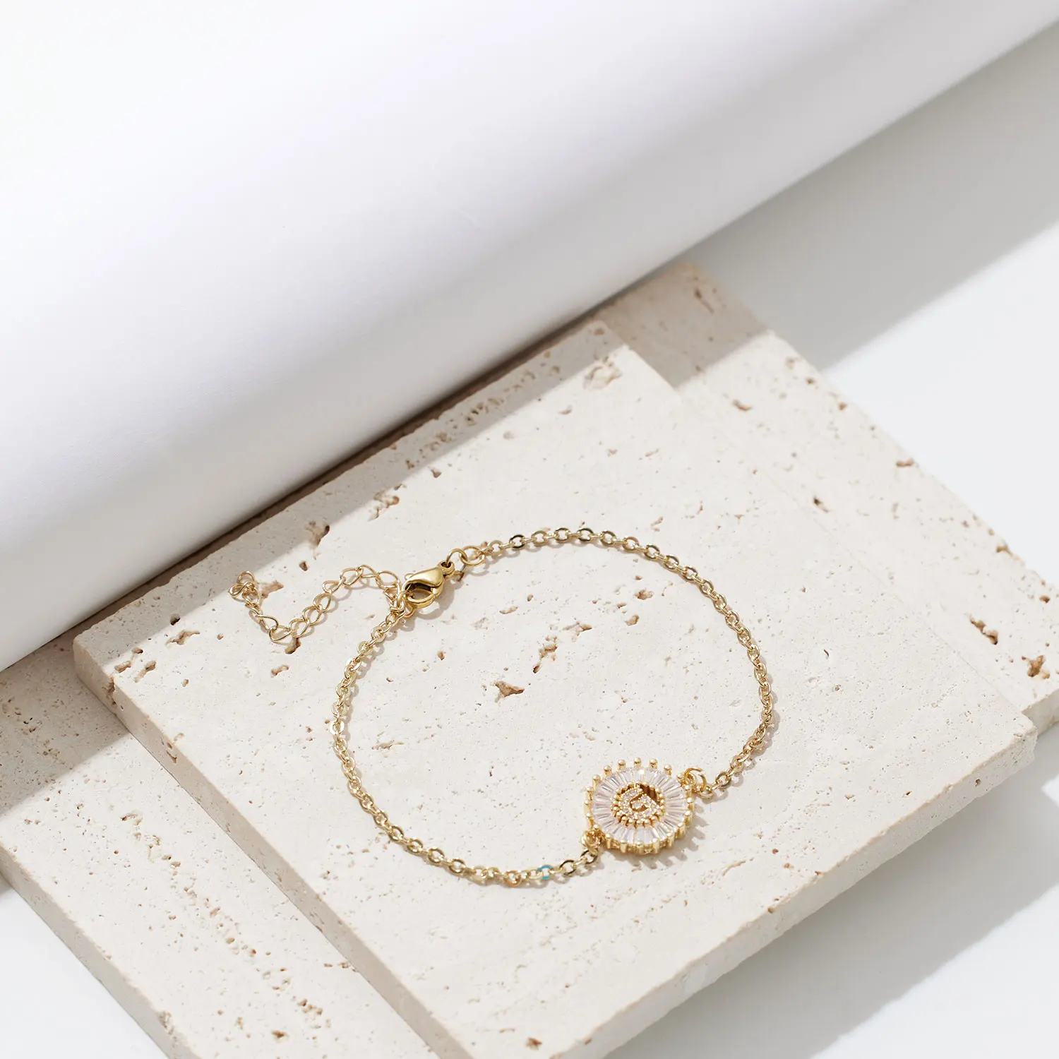 Kingtai Wholesale Designer Tarnish Free Waterproof Charm Engraved Stainless Steel Gold Plated Fashion Jewelry Chain Bracelet