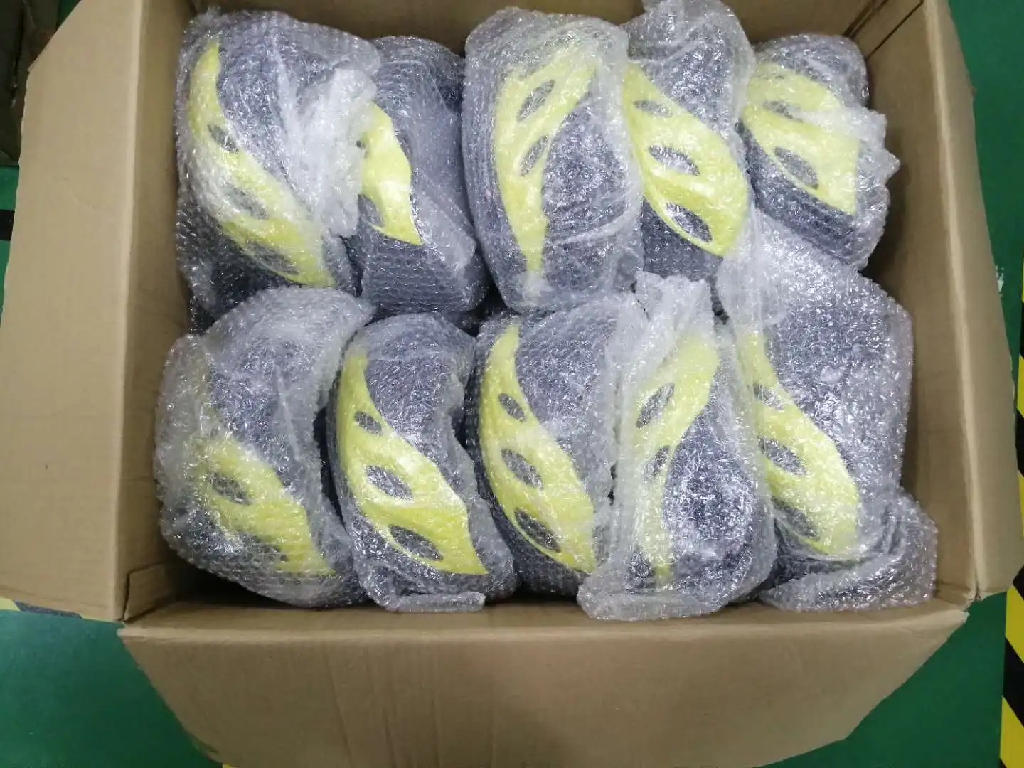  OEM MTB Road Bike Sports Safety Bicycle Luminous LED Hard Shell Cycling