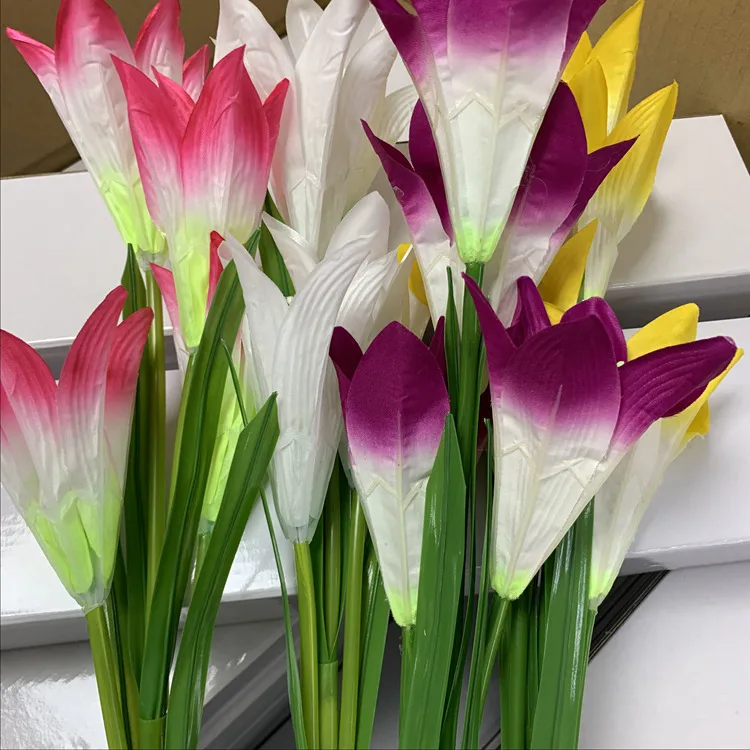 
Outdoor 4 Solar Lily Lights LED Artificial Flowers Decorative Garden Ground Lawn Landscape solar flower lights 