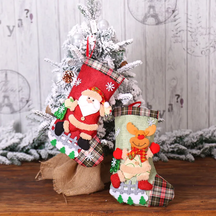 Hanging Christmas stockings Christmas lattice linen doll gift bag Christmas tree Snow fence decoration socks