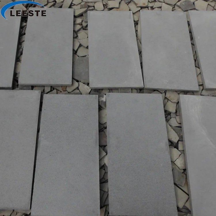 High Quality Natural Light Grey Basalt Sawn Cut Stone Flooring Tile