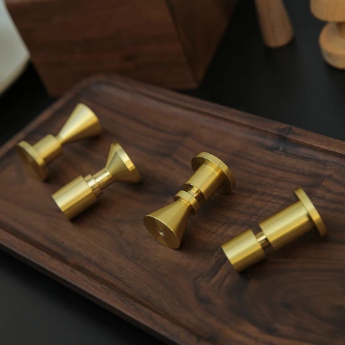 Modern Coat Hooks Made of 100% Solid Brass Ideal Purse Wall Hanger Wall Hook Perfect for Bags Scarfs Heavy Duty Robe Hooks