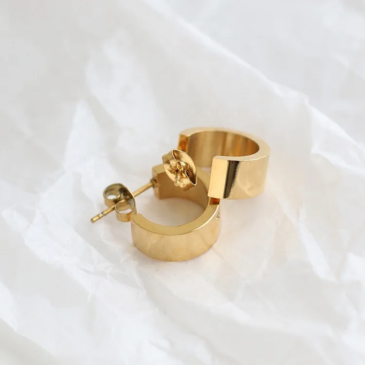  Inlay CZ Stone Star Design Earrings Minimalist Stud Huggies Classic Girls Accessories Jewelry Small Hoop Gold