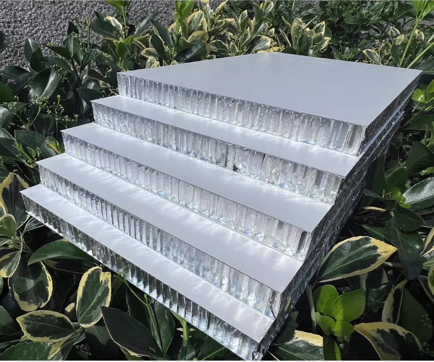Customized Mirror Aluminium Composite Panel ACP ACM Sheet 2mm To 6mm Thickness Wood Grain Aluminum Honeycomb Composite Panel