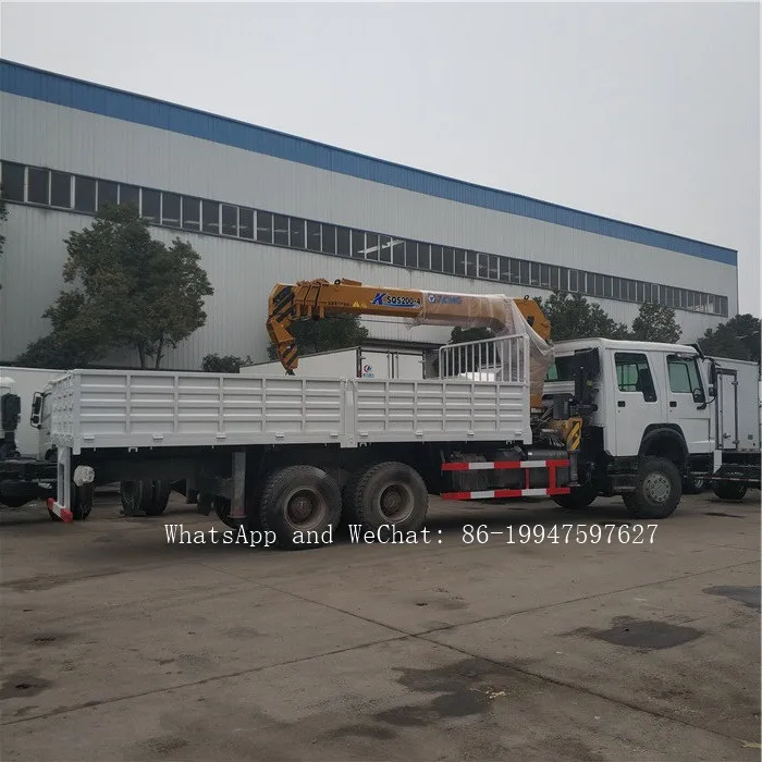 New SINOTRUK 6x6 crane truck with 12 ton crane