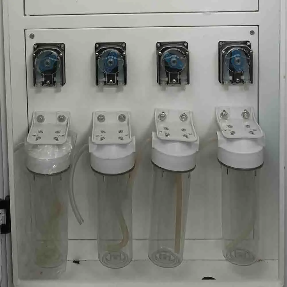 Hydroponic nutrition machine nutrient solution type hydroponic automatic fertilizing machine