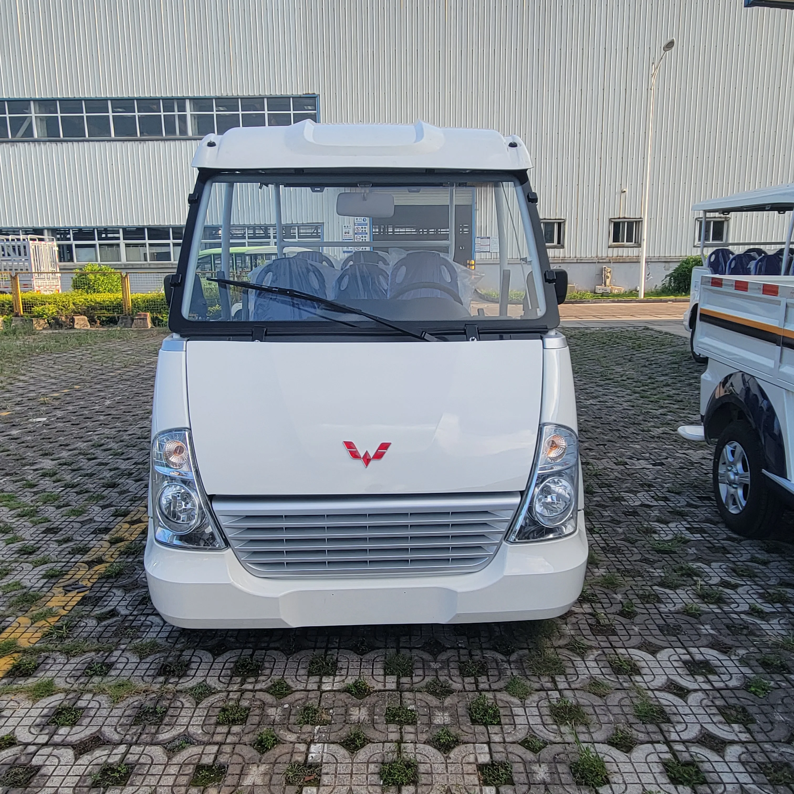 CE Most Popular Electric Sightseeing Bus 8 Seats Gasoline Sightseeing Car Tourist Shuttle Bus For Scenic Spots