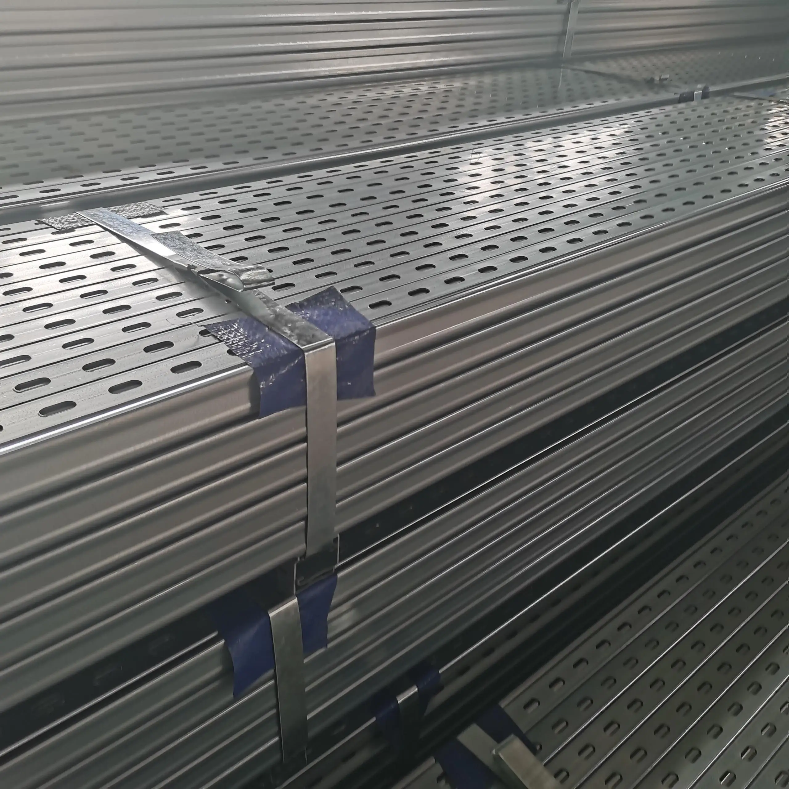 Hot dip galvanized 41x82 double channel powder coated c channel solar panel strut channel