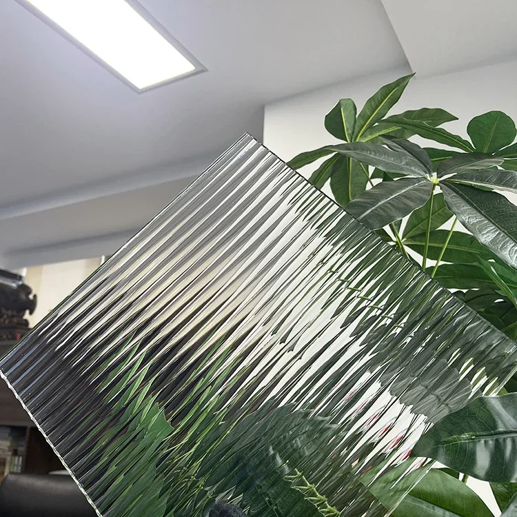 Wholesale Decorative Textured Glass  4mm 8mm 10mm 12mm Fluted Low Iron Clear Corrugated Moru Pattern Glass Direct from Factory