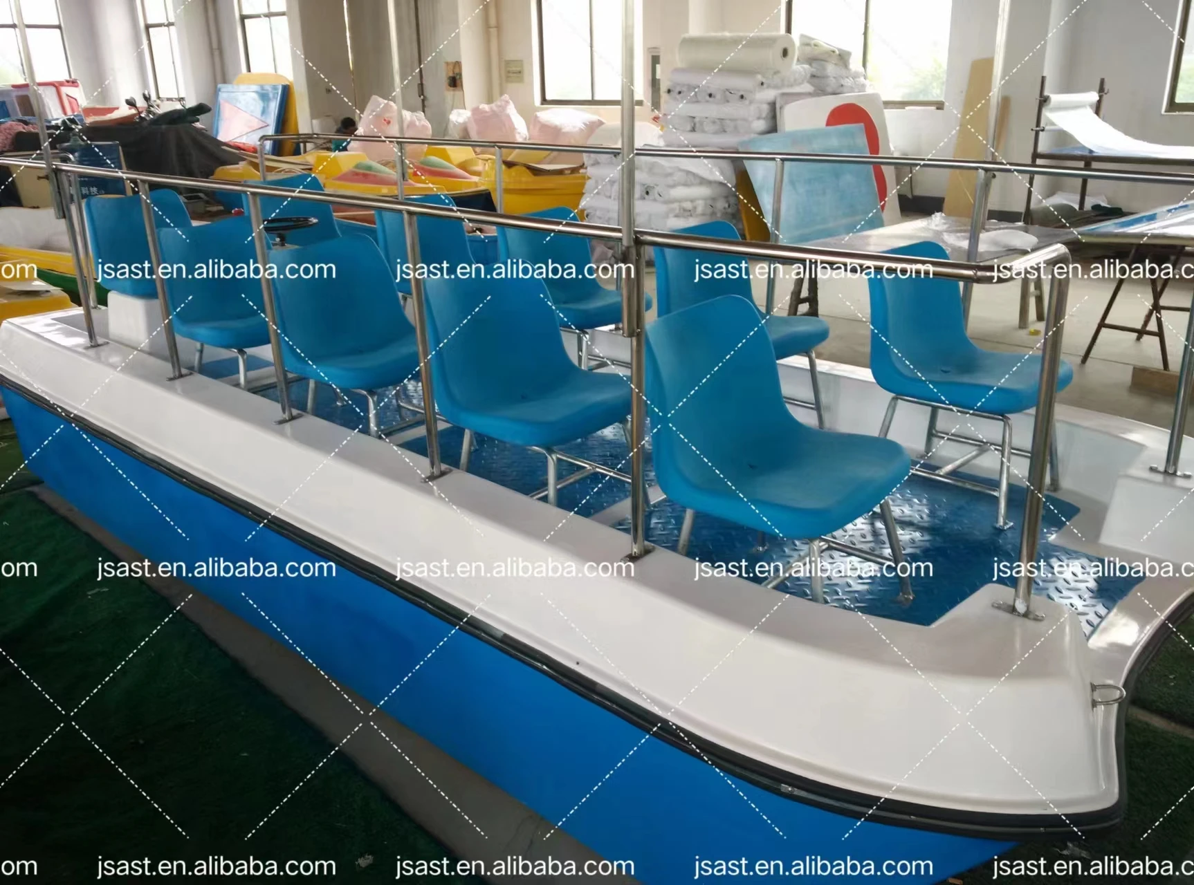 Fishing Boat Folding Portable Inflatable Small Electric Inflatable Boat Cabin Fishing Panga Boat with Electric Motor