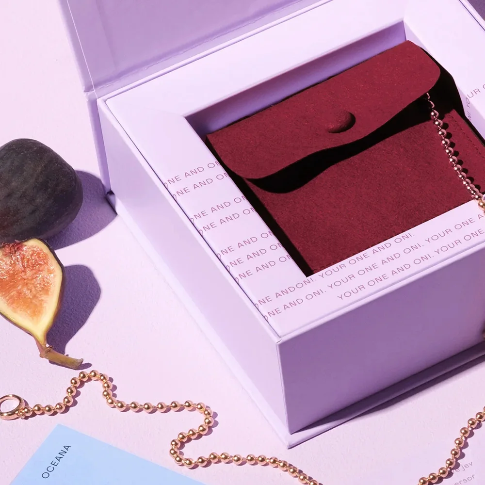 Premium Gift Box with Magnetic Closure Lid Gift Jewelry Packaging Rigid Box