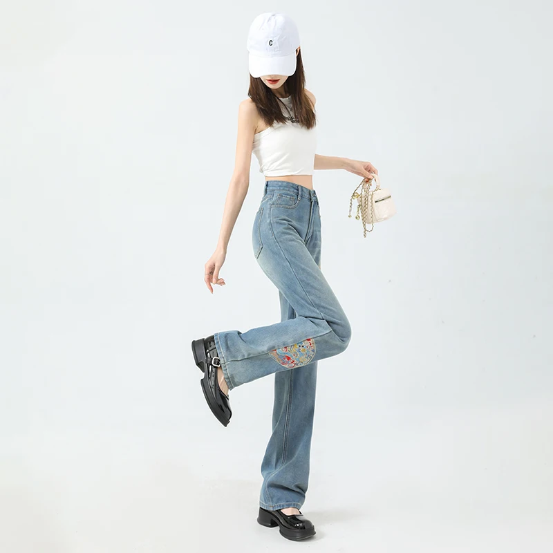 Женские джинсы с завышенной талией