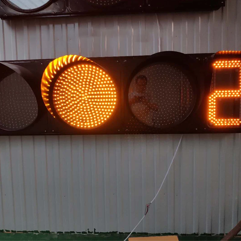 XINTONG High Quality Traffic Signals Sign Led 200mm signal Light for Outdoor