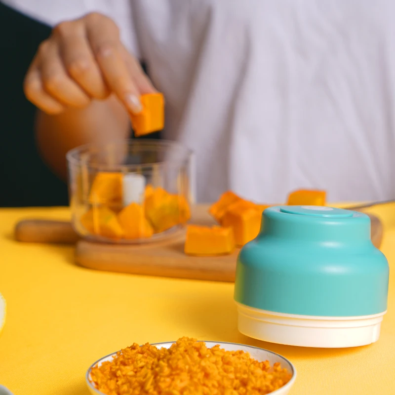 Small Battery Operated Food Chopper Electric Vegetable Chopper Mini Automatic Food Processor