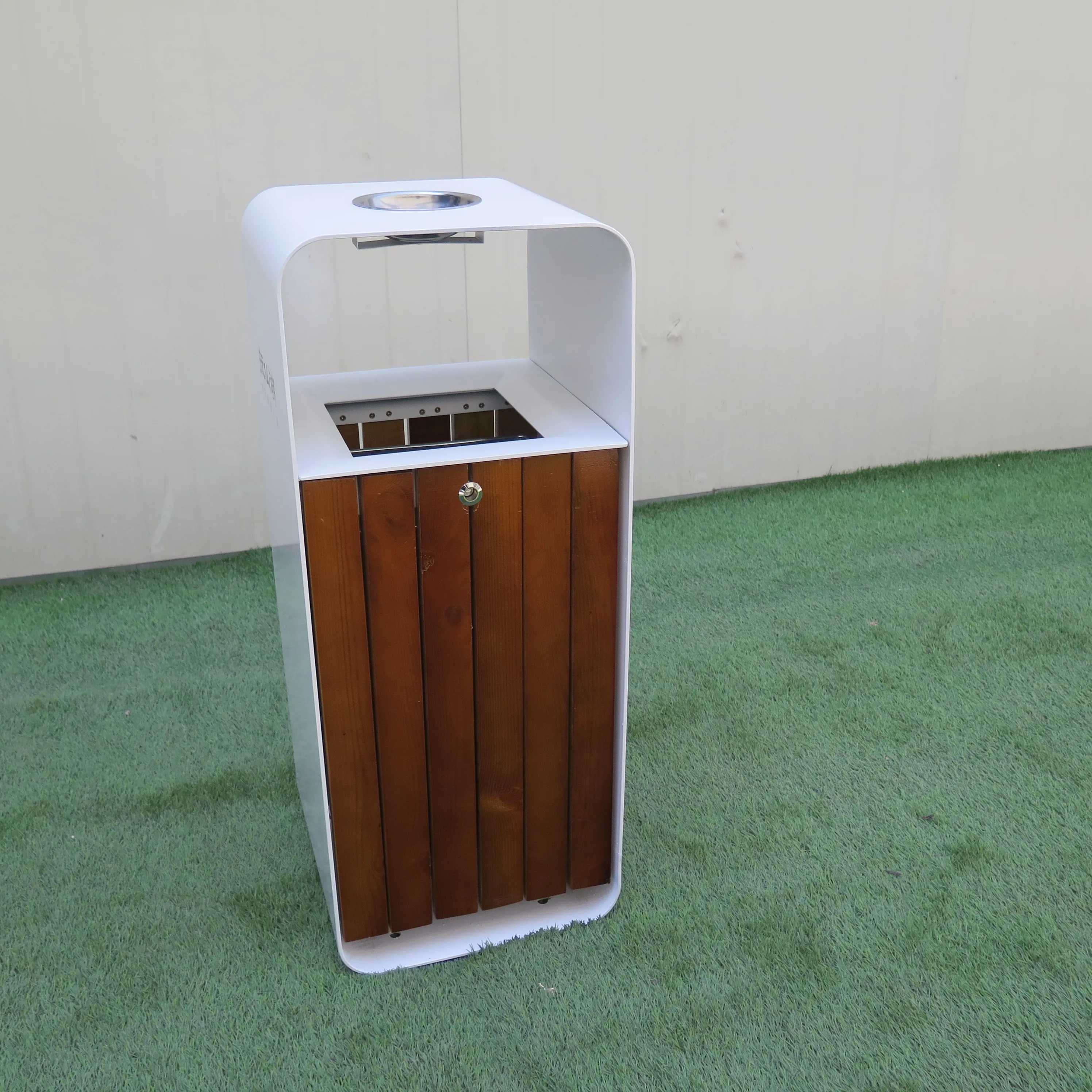 Quality Classified Trash Cans Powder Coated Outdoor Waste Bin Commercial Garbage Can With Ashtray