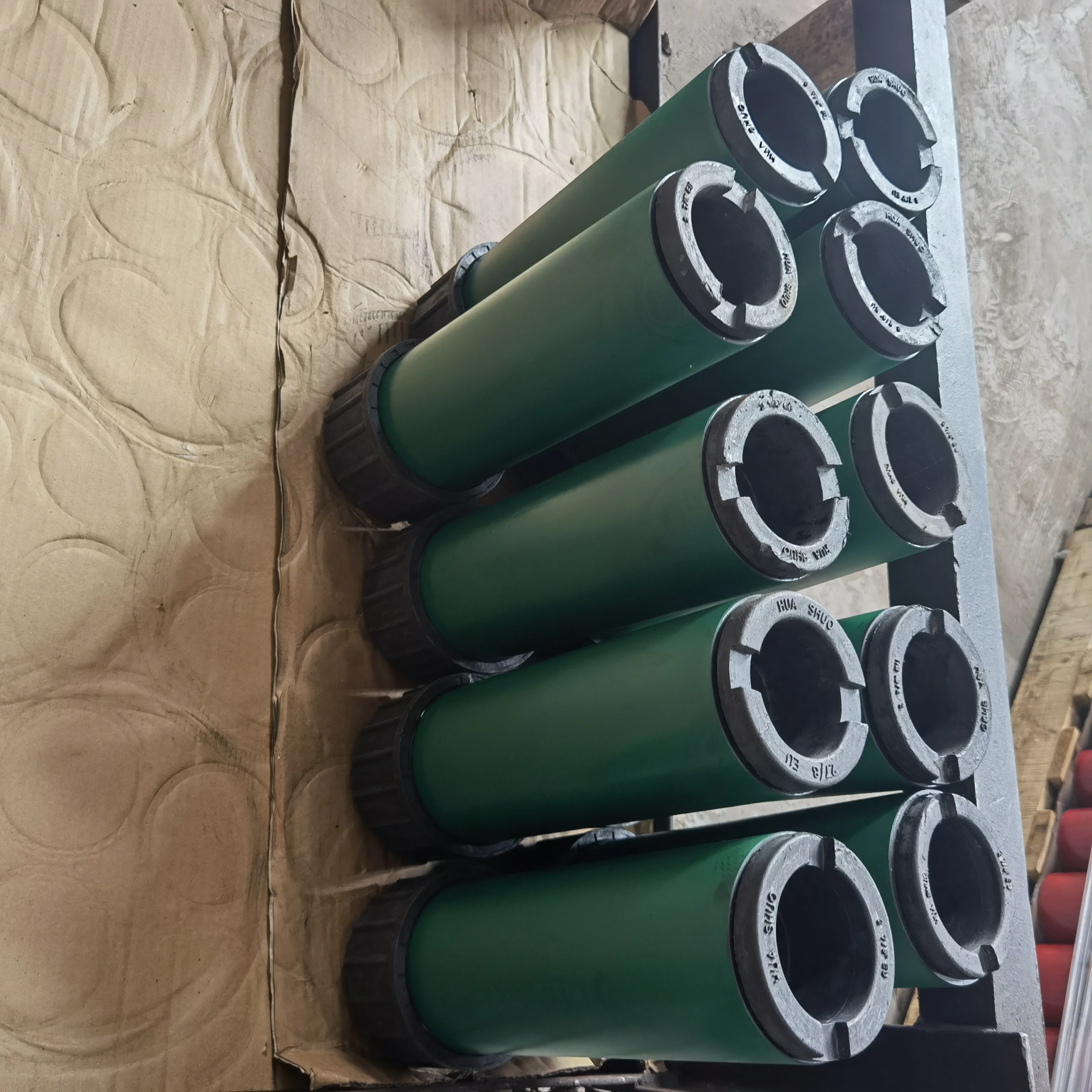 CROSSOVER NIPPLE 7IN TO 7-5/8IN GRADE J55 END PIN X BOX CONNECTION BTC X BTC LENGTH 0.5M
