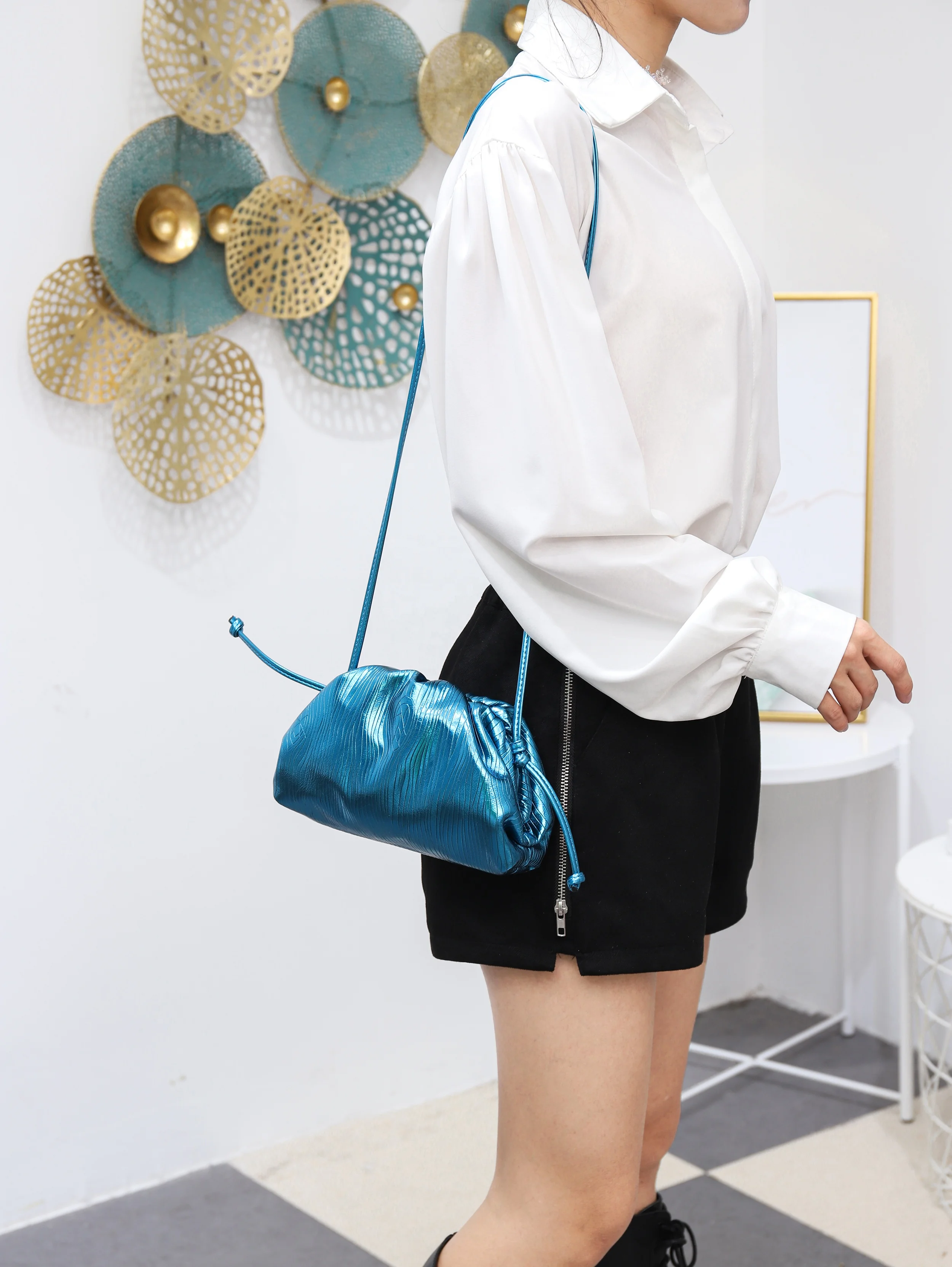 Top sale Fashion women small Metallic golden pouch silver clutch purse  trendy ladies evening bag purse with string cloud bag