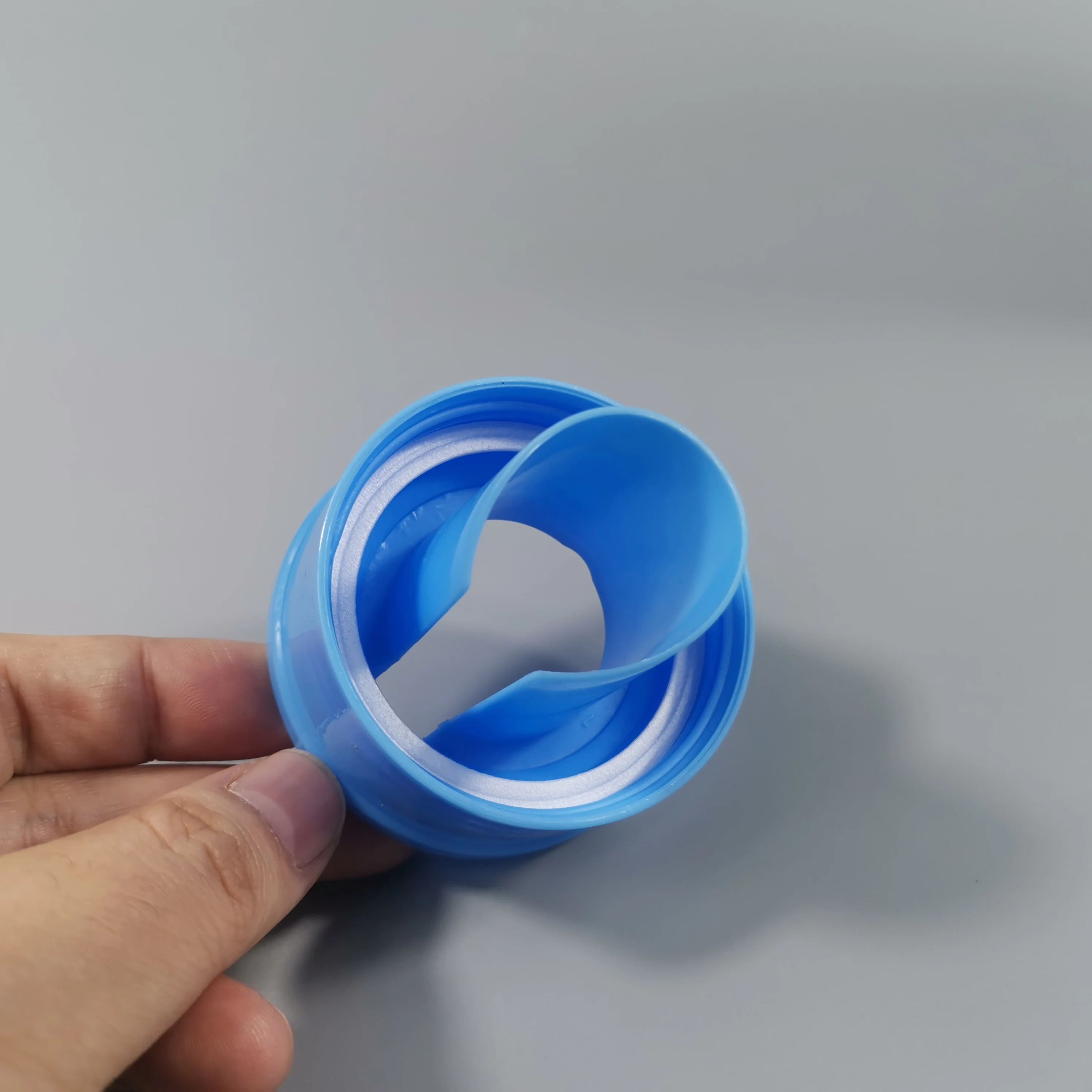 Liquid laundry detergent plastic bottles 2 litre wholesale from manufacturer PE bottles sold